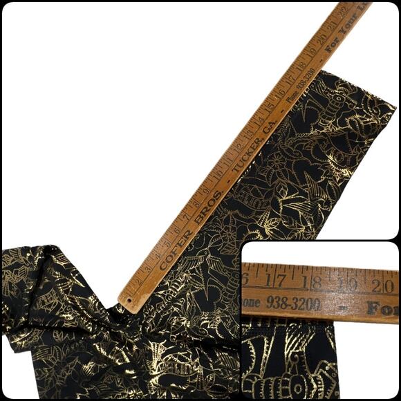 Zumba Love Metallic Capri Leggings Extra Small (XSpicy) Gold Black - Picture 11 of 12